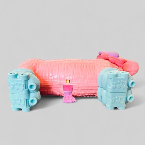 Polly Pocket Puppy Party Playset Dog Dollhouse Dachshund Skates Large Mini Pink - Picture 4 of 6